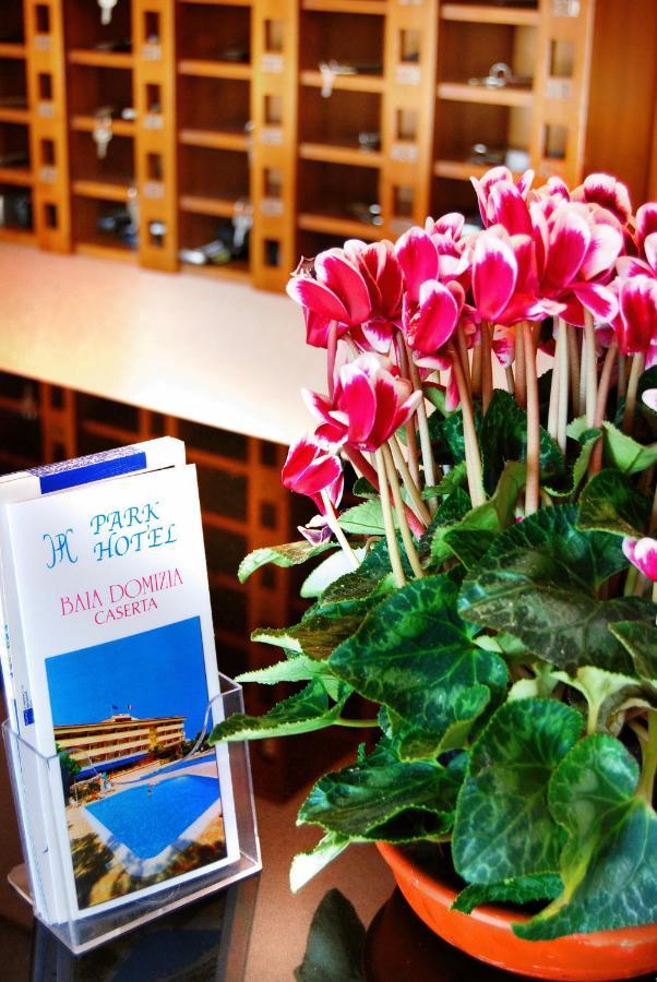 Park Hotel Baia Domizia Εξωτερικό φωτογραφία