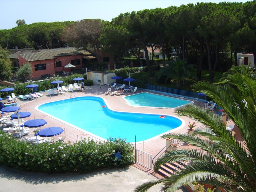 Park Hotel Baia Domizia Εξωτερικό φωτογραφία