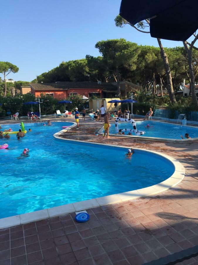 Park Hotel Baia Domizia Εξωτερικό φωτογραφία
